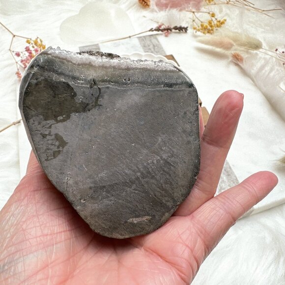 Gorgeous Amethyst Cut Base from Uruguay - Picture 10 of 10